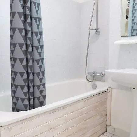 Chaleureux Avec Jardinet, Wifi, A 200m De La Plage De Trestraou A - Fr-1-368-240 *
